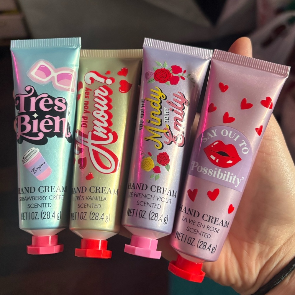 Pack of 4 Emily In Paris hand creams set